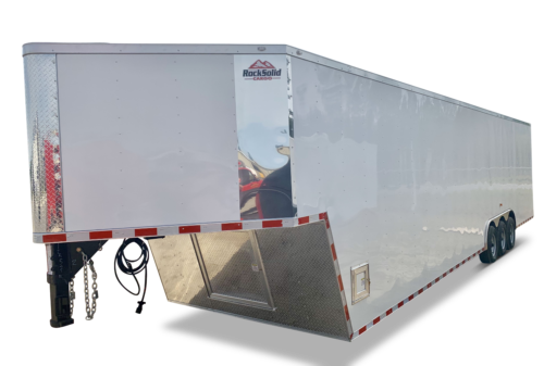 white gooseneck trailer