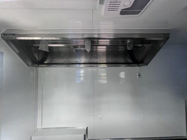 inside view bbq trailer 8.5 x 22