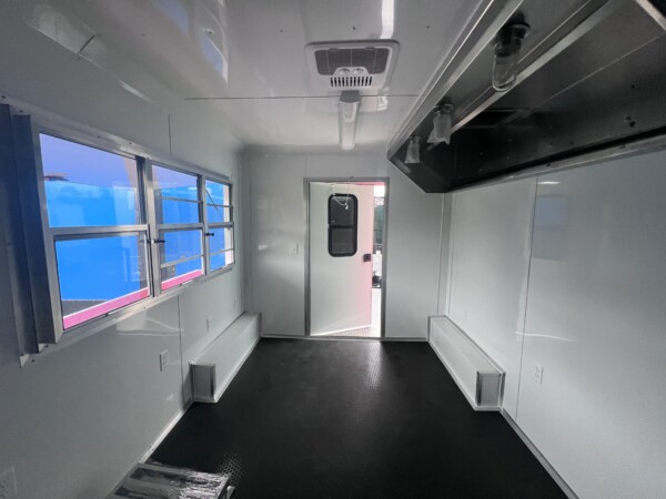 inside view bbq trailer 8.5 x 22